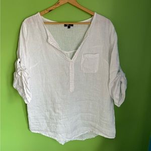 Linen top, made in Italy.